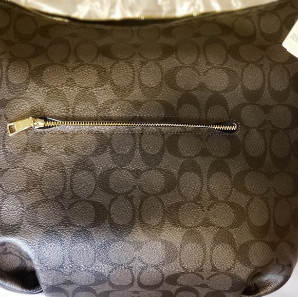 100% Authentic Coach Skylar Hobo Signature Canvas - Picture 4 of 10